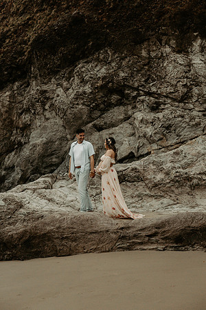 Brian-Veronica-Maternity-Photos-Arch-Cape-Oregon (34 of 51)