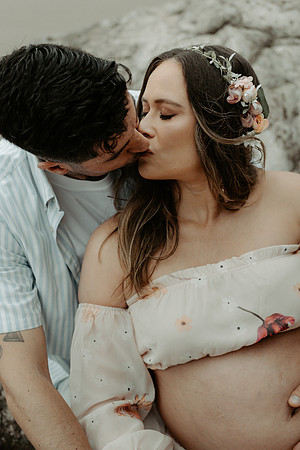 Brian-Veronica-Maternity-Photos-Arch-Cape-Oregon (40 of 51)