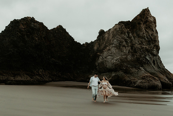 Brian-Veronica-Maternity-Photos-Arch-Cape-Oregon (51 of 51)