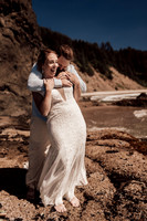 Ty-Sandy-lincoln-city-oregon-roads-end-elopement-photographer-2-5