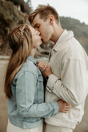 Caleb-Hope-proposal-depoe-bay-oregon-photos (31 of 51)