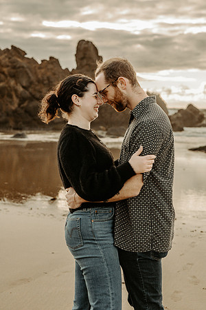 Taylor-lexis-Engagement-Photos-Fogarty-creek (3 of 46)