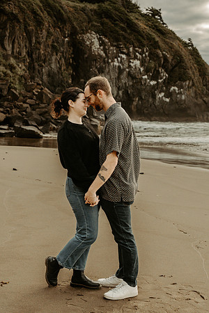 Taylor-lexis-Engagement-Photos-Fogarty-creek (19 of 46)