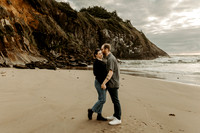 Taylor-lexis-Engagement-Photos-Fogarty-creek (18 of 46)