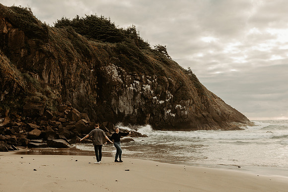 Taylor-lexis-Engagement-Photos-Fogarty-creek (20 of 46)
