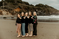 Katie-friendcation-Depoe-Bay-Oregon-Photos-2026 (8 of 41)