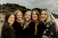 Katie-friendcation-Depoe-Bay-Oregon-Photos-2026 (9 of 41)
