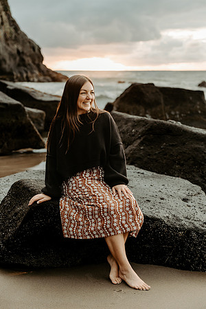 Katie-friendcation-Depoe-Bay-Oregon-Photos-2026 (21 of 41)