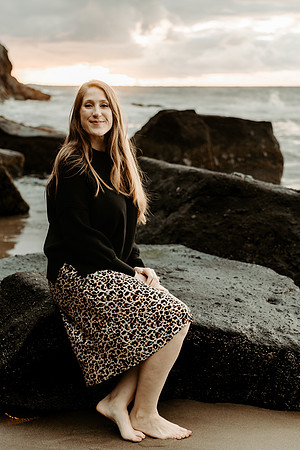 Katie-friendcation-Depoe-Bay-Oregon-Photos-2026 (28 of 41)