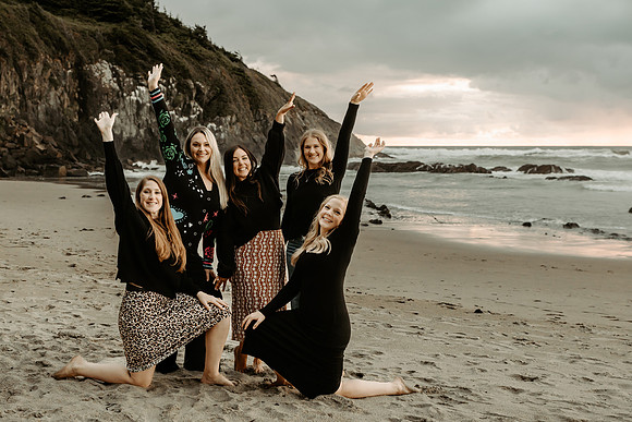 Katie-friendcation-Depoe-Bay-Oregon-Photos-2026 (36 of 41)