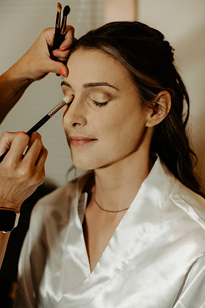 getting ready (5 of 60)