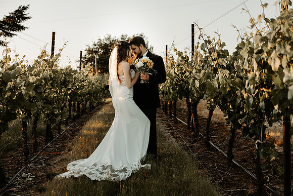 Brianna-Natalio-Wedding-Portraits-Oregon (25 of 65)