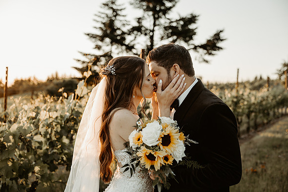 Brianna-Natalio-Wedding-Portraits-Oregon (32 of 65)
