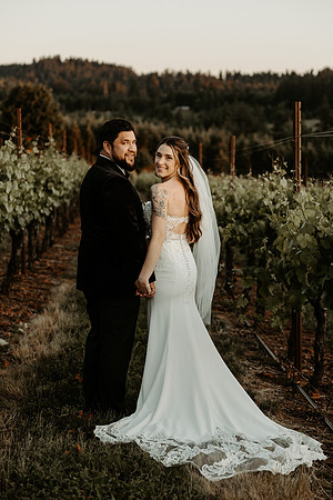 Brianna-Natalio-Wedding-Portraits-Oregon (39 of 65)