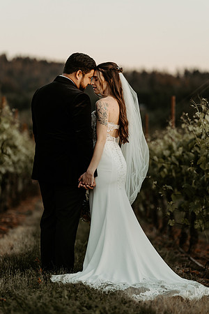 Brianna-Natalio-Wedding-Portraits-Oregon (44 of 65)