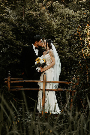 Brianna-Natalio-Wedding-Portraits-Oregon (5 of 65)