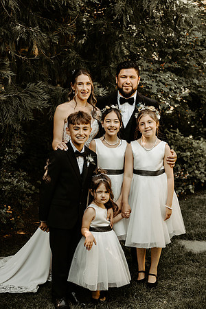 Briana-Natalio-Wedding-Scotts-Mills-Vineyard-oreg0n-Photos (20 of 1)