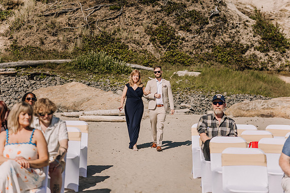 JARED-ALEX-SEAL-ROCK-OREGON-ELOPEMENT-PHOTOS (17 of 241)