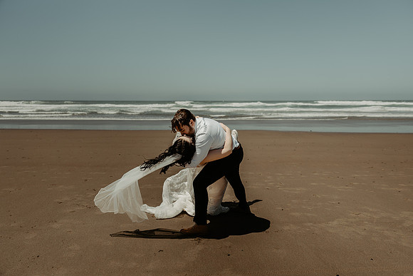 Patrick-Stella-Elopement-Photos-Lincoln-City (8 of 55)