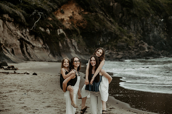 Dustin-Family-Photos-2026-Depoe-Bay-Oregon (37 of 68)