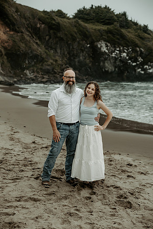 Dustin-Family-Photos-2026-Depoe-Bay-Oregon (50 of 68)