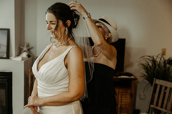 Scott-Valerie-Depoe-Bay-Intimate-Wedding-Photos (5 of 118)