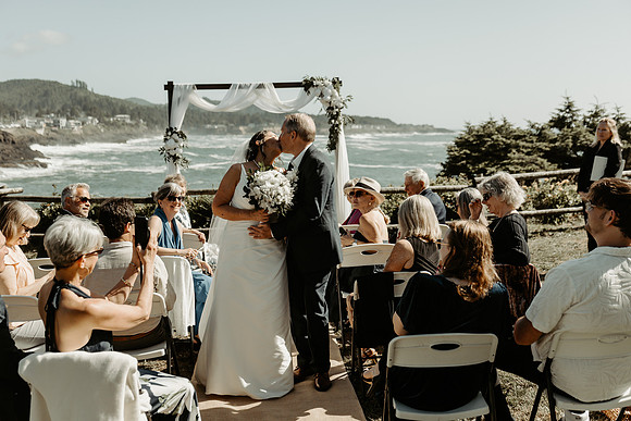 Scott-Valerie-Depoe-Bay-Intimate-Wedding-Photos (26 of 118)