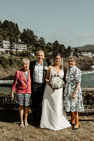 Scott-Valerie-Depoe-Bay-Intimate-Wedding-Photos (33 of 118)