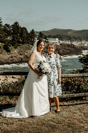 Scott-Valerie-Depoe-Bay-Intimate-Wedding-Photos (37 of 118)