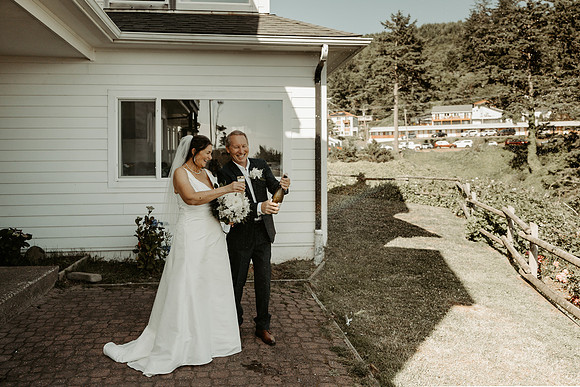 Scott-Valerie-Depoe-Bay-Intimate-Wedding-Photos (46 of 118)