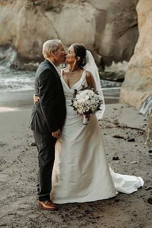 Scott-Valerie-Depoe-Bay-Intimate-Wedding-Photos (62 of 118)