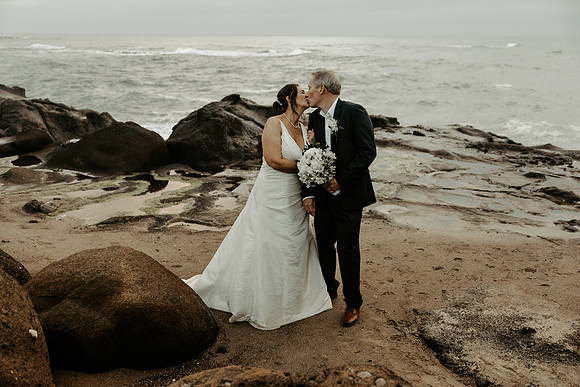 Scott-Valerie-Depoe-Bay-Intimate-Wedding-Photos (85 of 118)