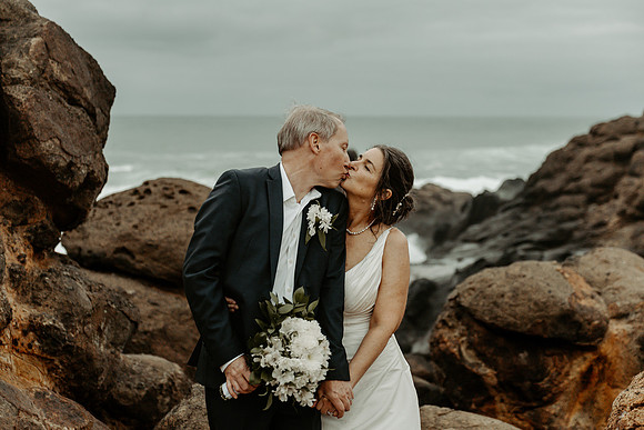 Scott-Valerie-Depoe-Bay-Intimate-Wedding-Photos (102 of 118)