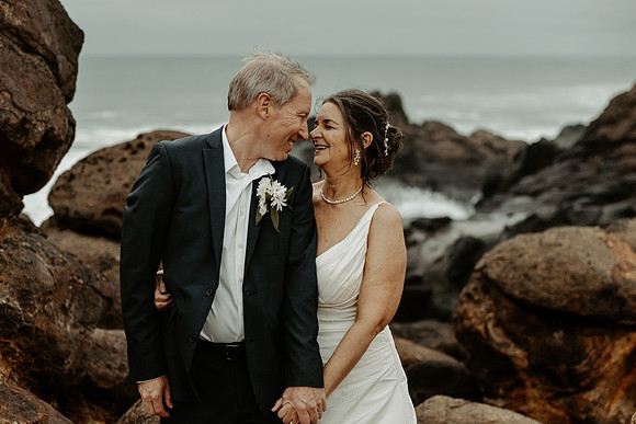 Scott-Valerie-Depoe-Bay-Intimate-Wedding-Photos (103 of 118)