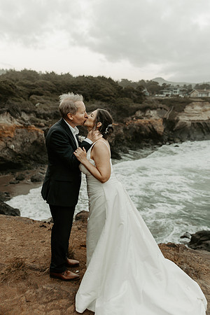 Scott-Valerie-Depoe-Bay-Intimate-Wedding-Photos (107 of 118)