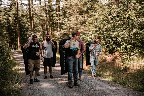 Mark-Darian-Peck-2024-Wedding-Photos-getting-ready (10 of 101)