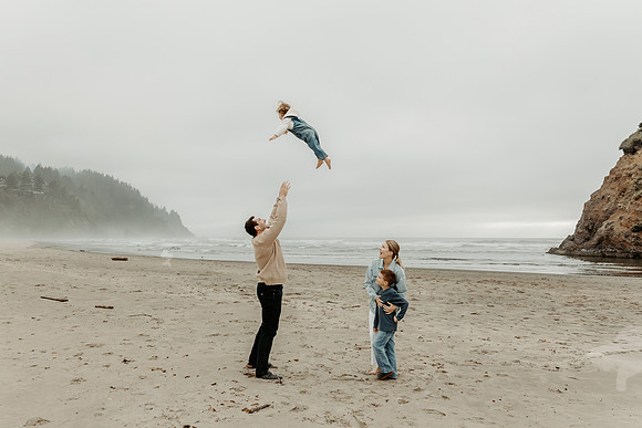 Kelly-Family-Photos-Neskowin-Oregon (21 of 57)