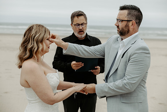Cory-Kristi-Elopement-Photos-Seal-Rock (38 of 138)