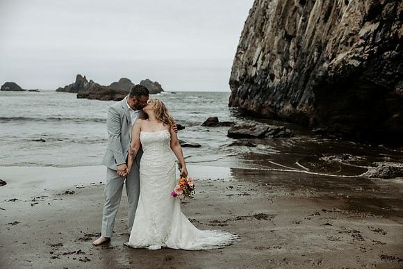 Cory-Kristi-Elopement-Photos-Seal-Rock (133 of 138)