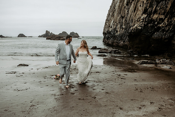 Cory-Kristi-Elopement-Photos-Seal-Rock (136 of 138)