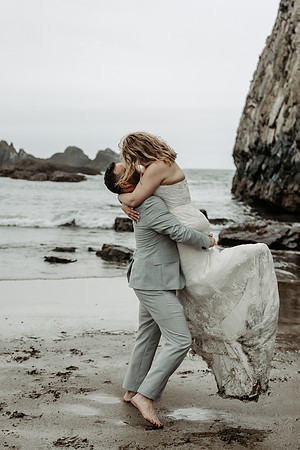 Cory-Kristi-Elopement-Photos-Seal-Rock (137 of 138)