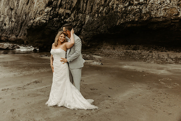 Kristi-Cory-Elopement-Seal-Rock-Waldport-oregon-Photos (15 of 23)