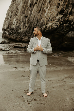 Kristi-Cory-Elopement-Seal-Rock-Waldport-oregon-Photos (17 of 23)