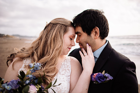Darrick-Hillary-Gleneden-Oregon-Beach-Elopement-Photos
