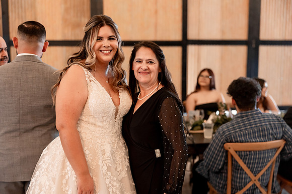 Kara-Sam-Simple-Affairs-Vegas-Wedding-Photos-123