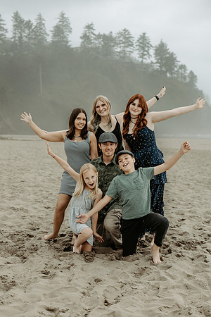 Tasha-Neskowin-Family-Photos-2026 (2 of 73)