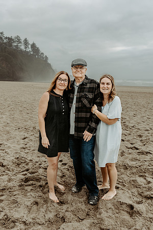 Tasha-Neskowin-Family-Photos-2026 (9 of 73)