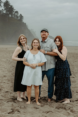 Tasha-Neskowin-Family-Photos-2026 (22 of 73)