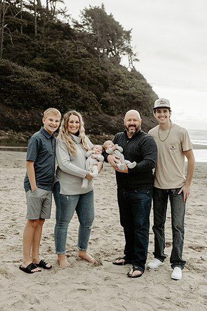 Chelsea-Neskowin-Family-Photos-2026 (4 of 63)