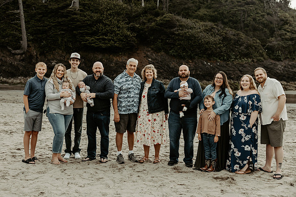 Chelsea-Neskowin-Family-Photos-2026 (1 of 63)